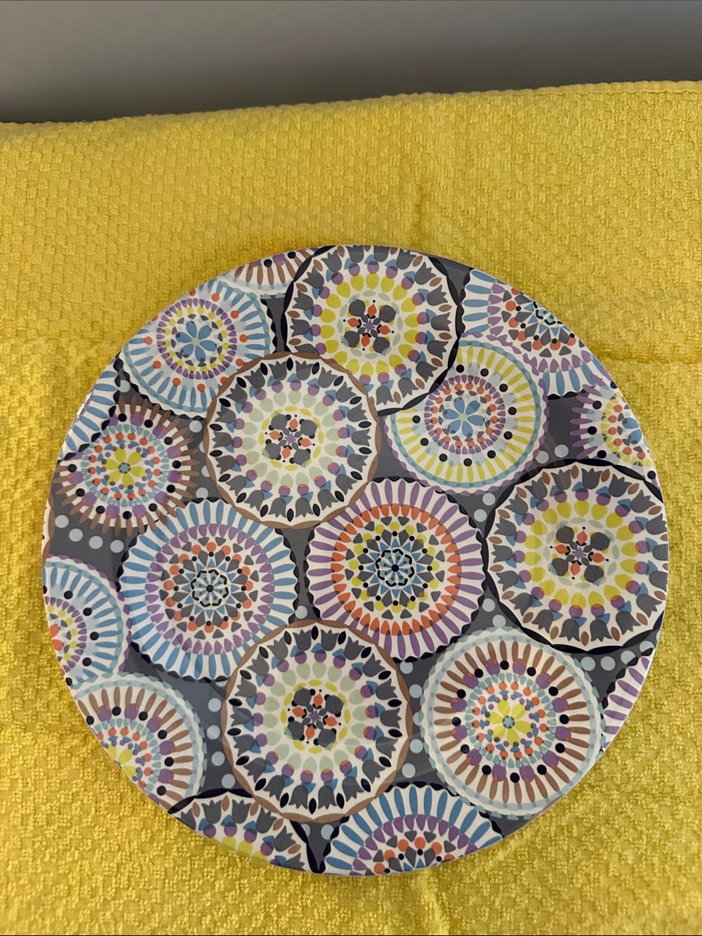 Round Decorative Plate with Colorful Mandala Pattern